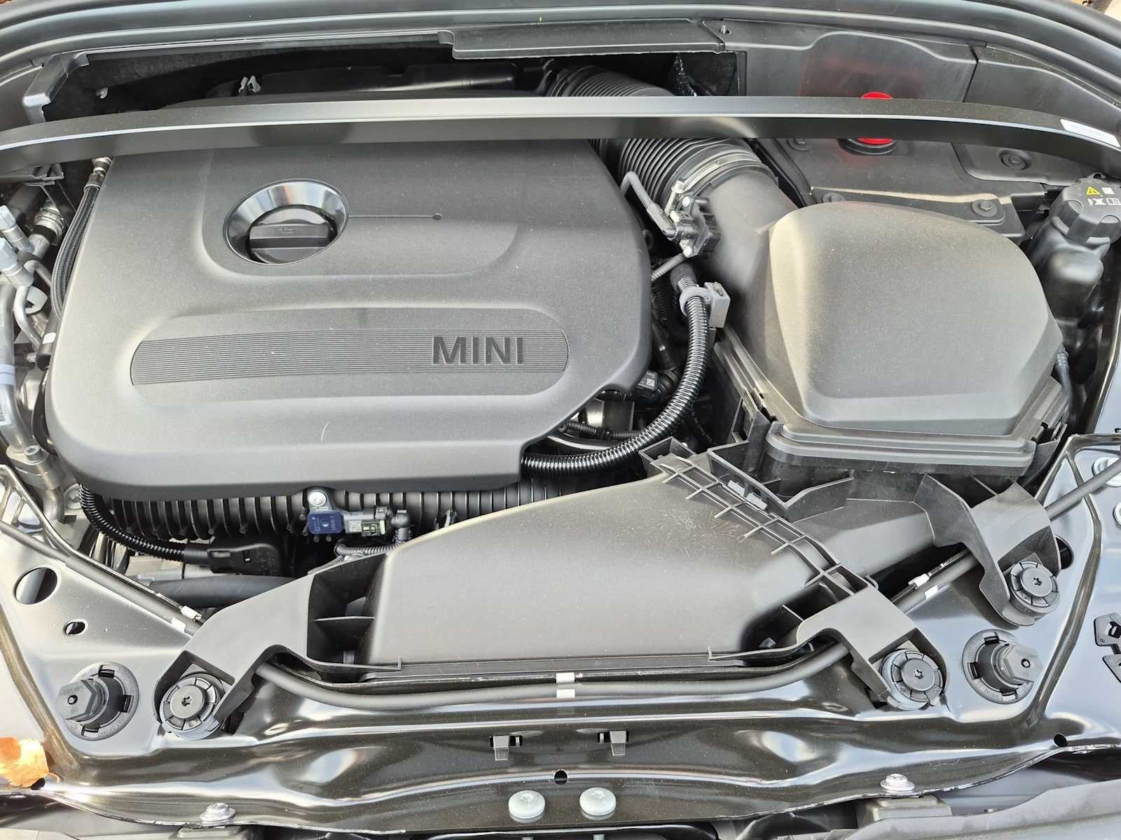 2027 MINI COUNTRYMAN ICONIC