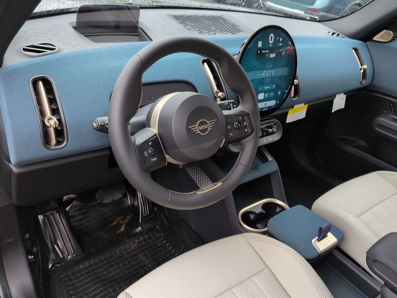 2027 MINI COUNTRYMAN SIGNATURE PLUS