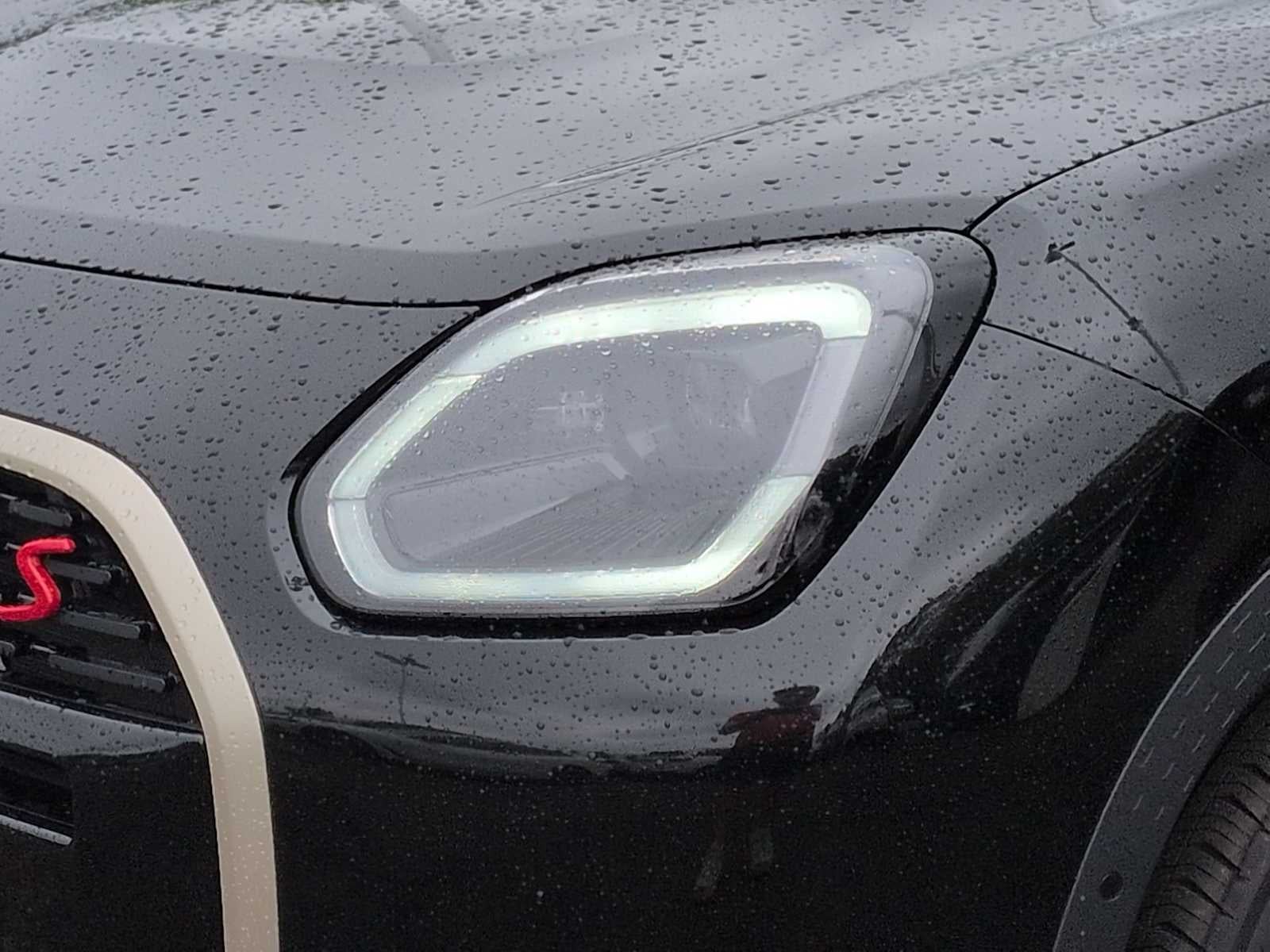 2027 MINI COUNTRYMAN SIGNATURE PLUS