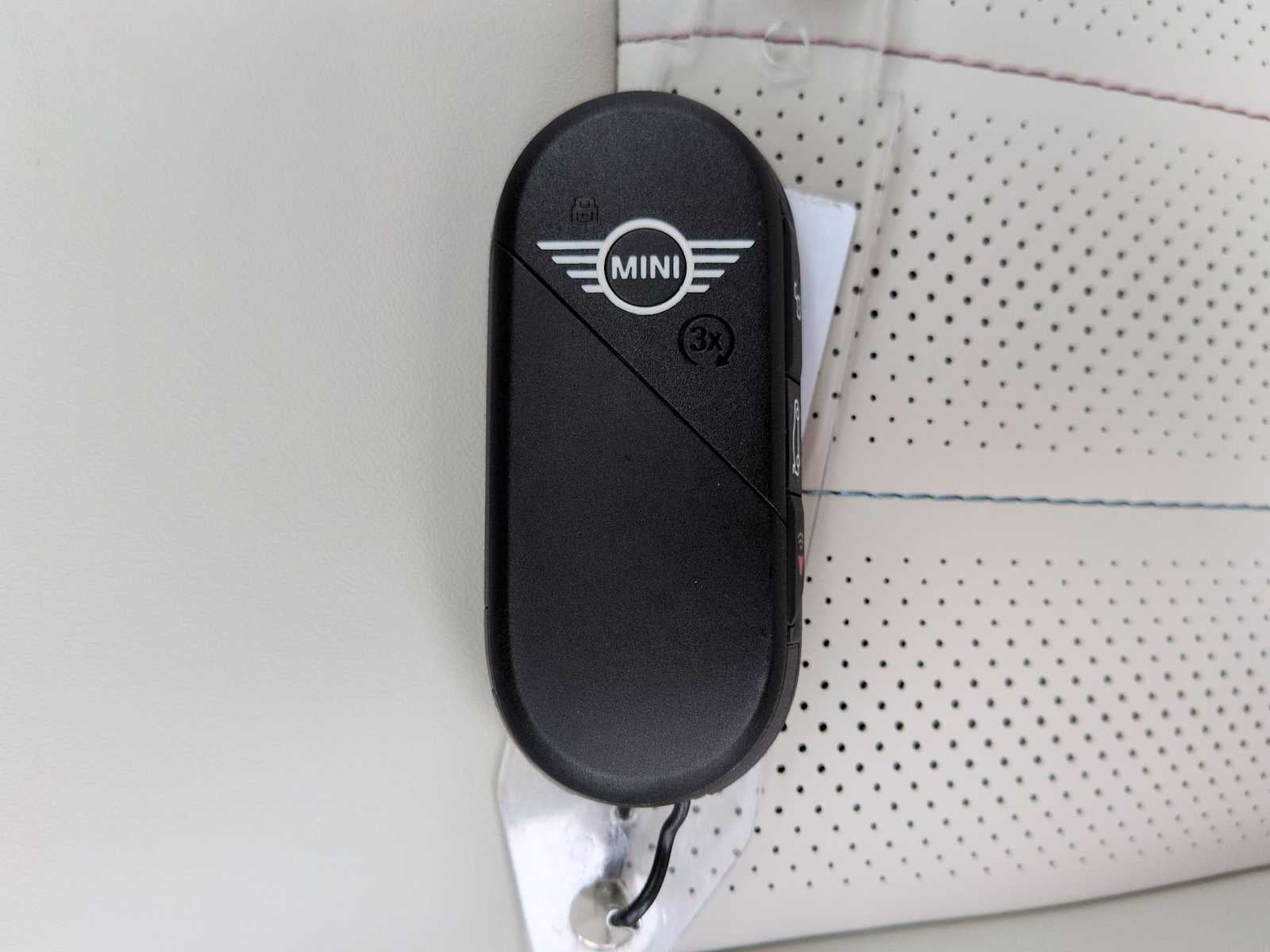 2027 MINI COUNTRYMAN SIGNATURE PLUS