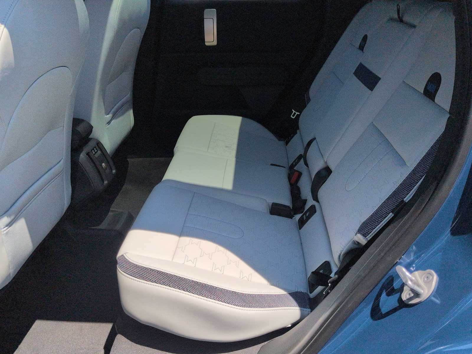 2027 MINI COUNTRYMAN SIGNATURE PLUS