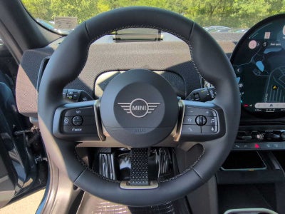 2027 MINI COUNTRYMAN SIGNATURE PLUS