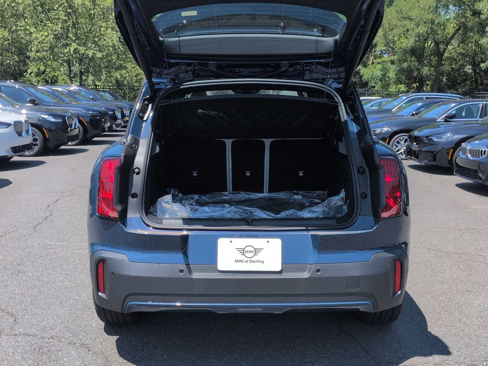2027 MINI COUNTRYMAN SIGNATURE PLUS