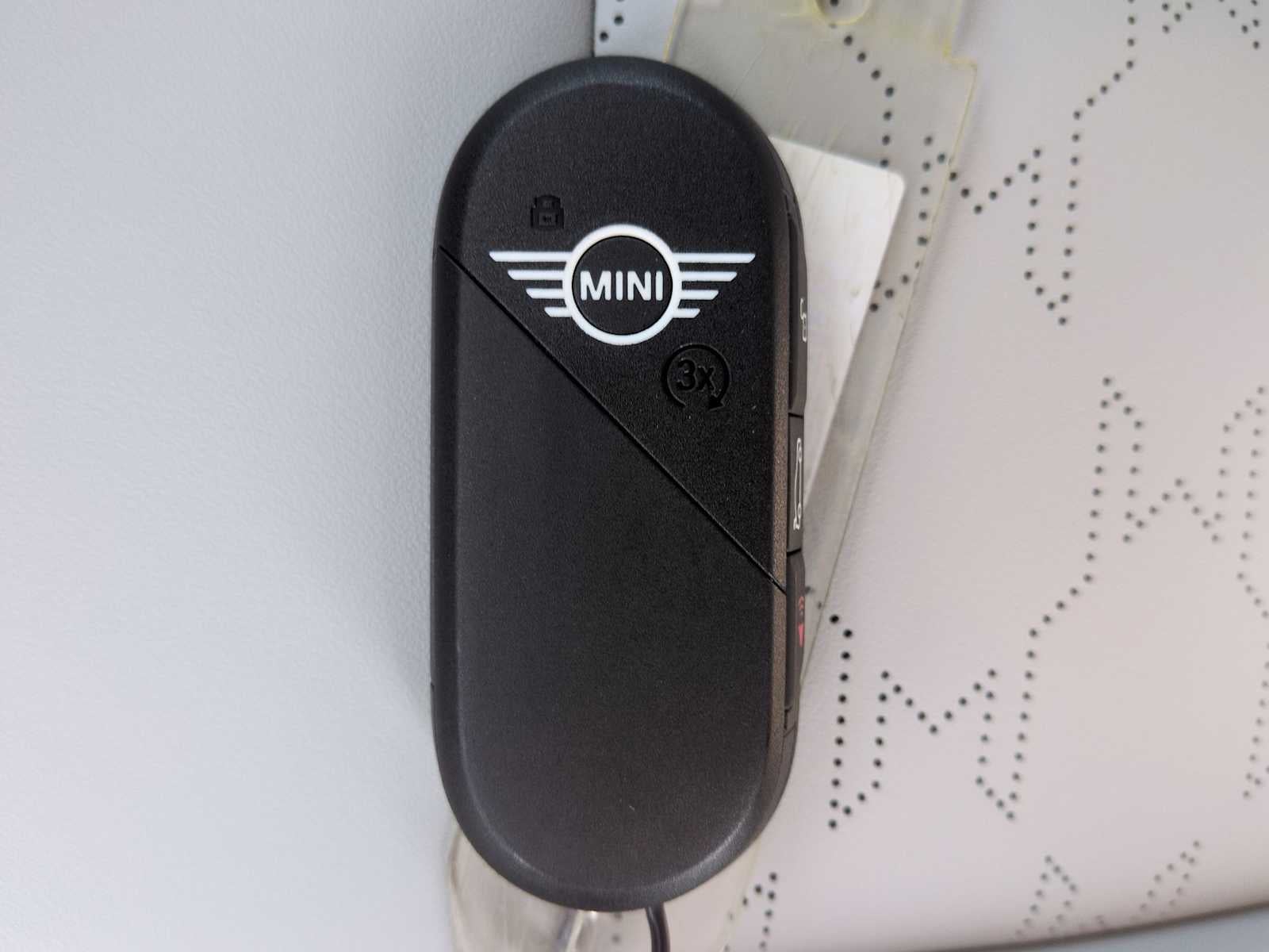 2027 MINI COUNTRYMAN SIGNATURE PLUS