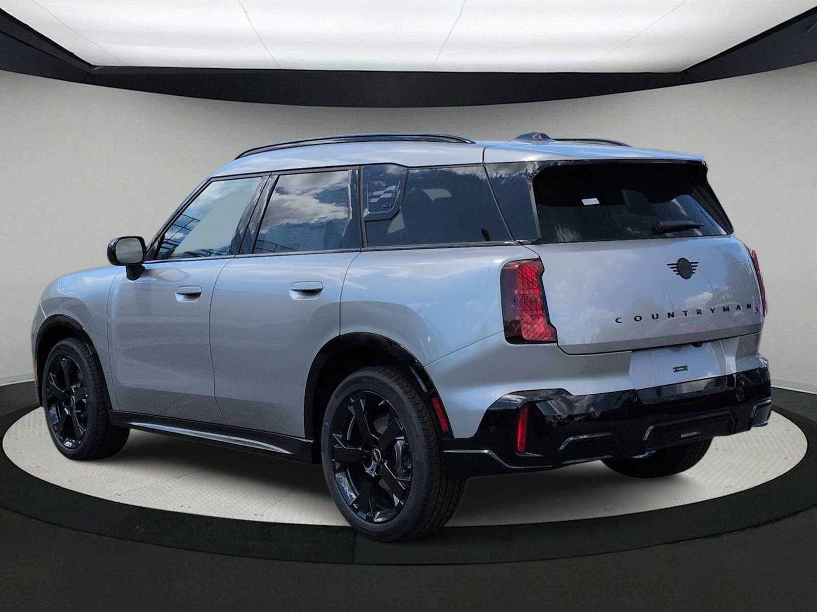 2027 MINI COUNTRYMAN ICONIC