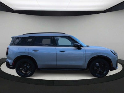 2027 MINI COUNTRYMAN ICONIC