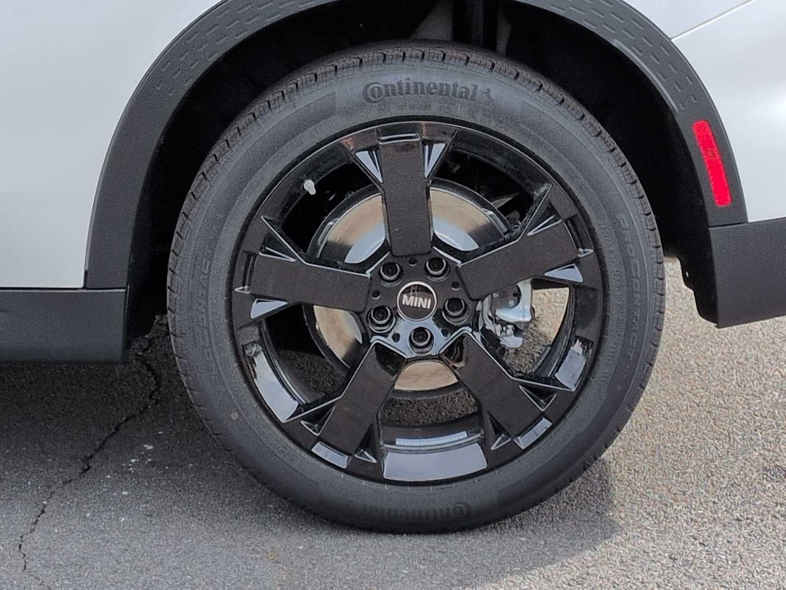 2027 MINI COUNTRYMAN ICONIC