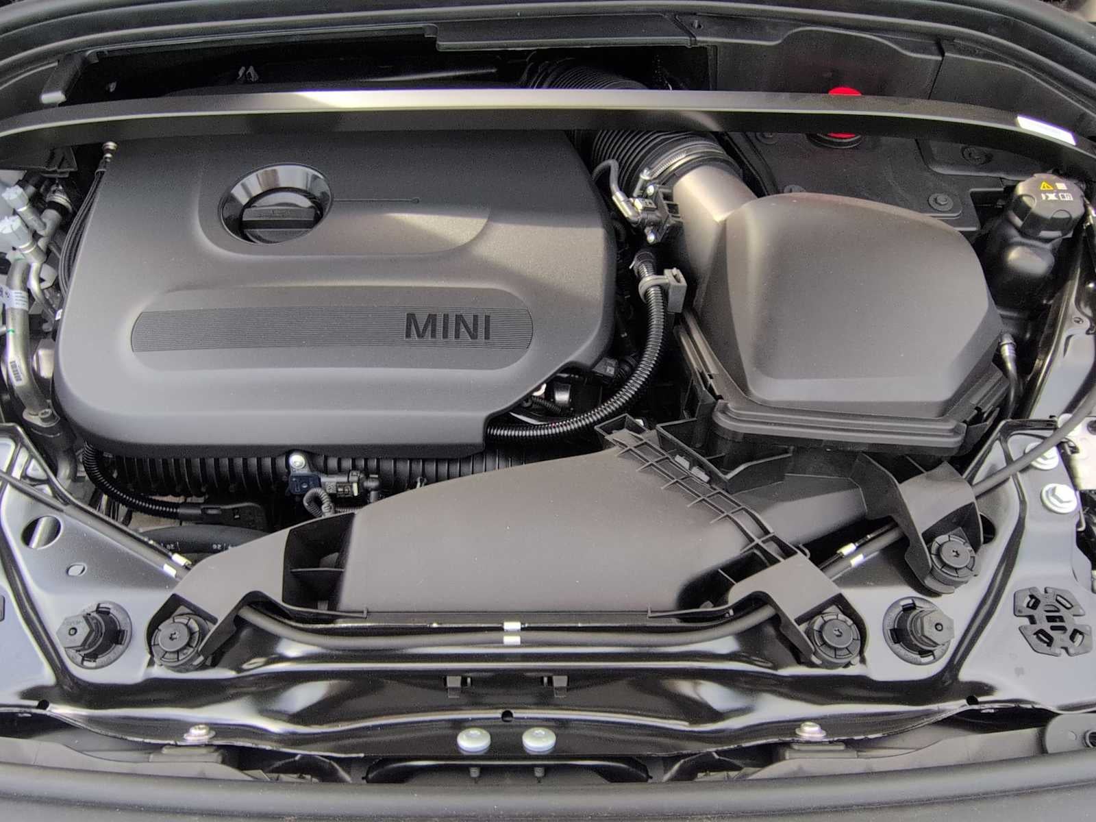 2027 MINI COUNTRYMAN ICONIC