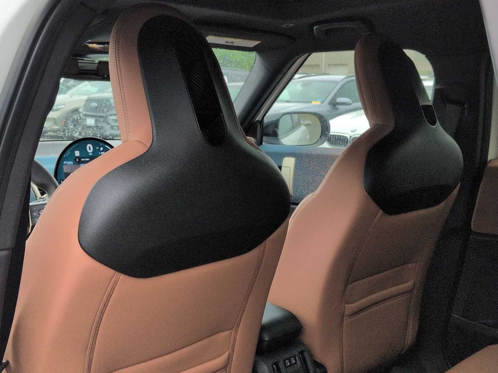 2027 MINI COUNTRYMAN ICONIC