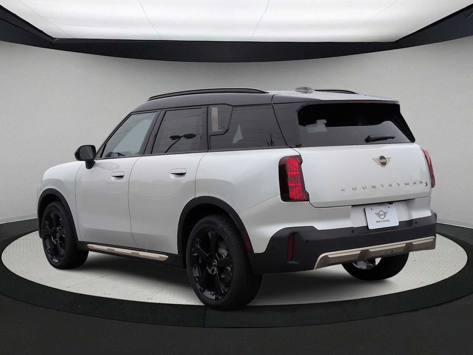 2027 MINI COUNTRYMAN ICONIC