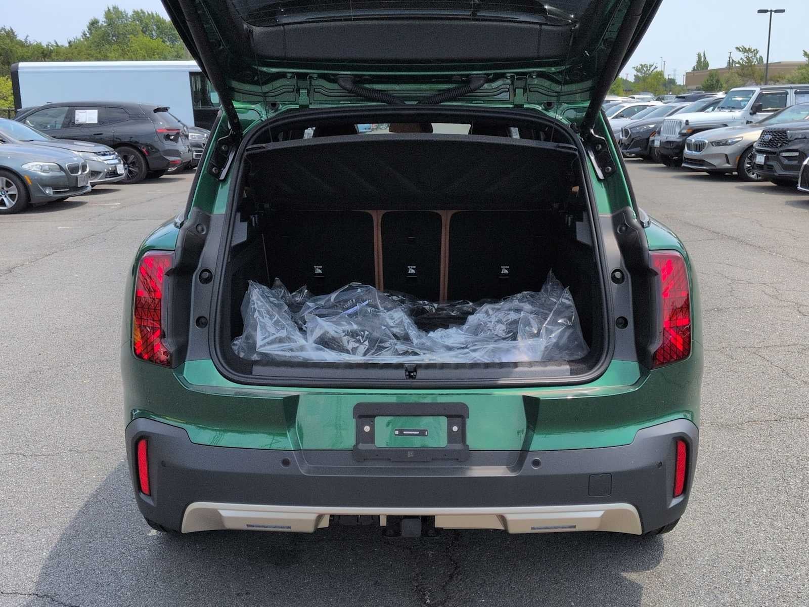 2027 MINI COUNTRYMAN ICONIC