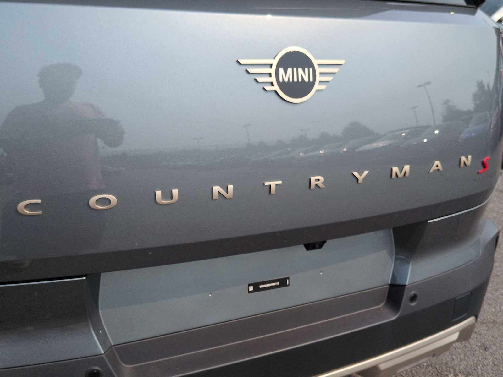 2027 MINI COUNTRYMAN ICONIC