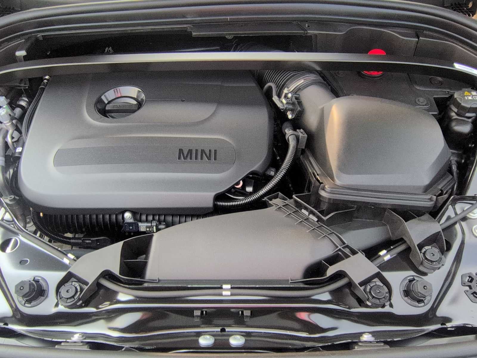 2027 MINI COUNTRYMAN ICONIC