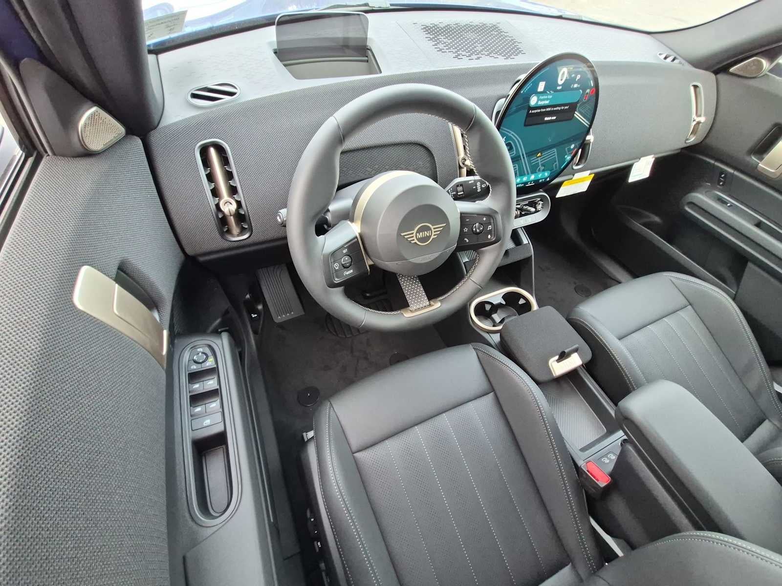 2027 MINI COUNTRYMAN SIGNATURE PLUS
