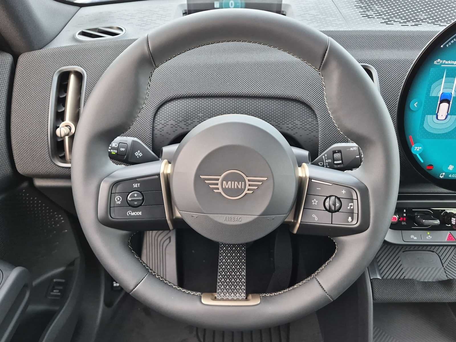 2027 MINI COUNTRYMAN SIGNATURE PLUS