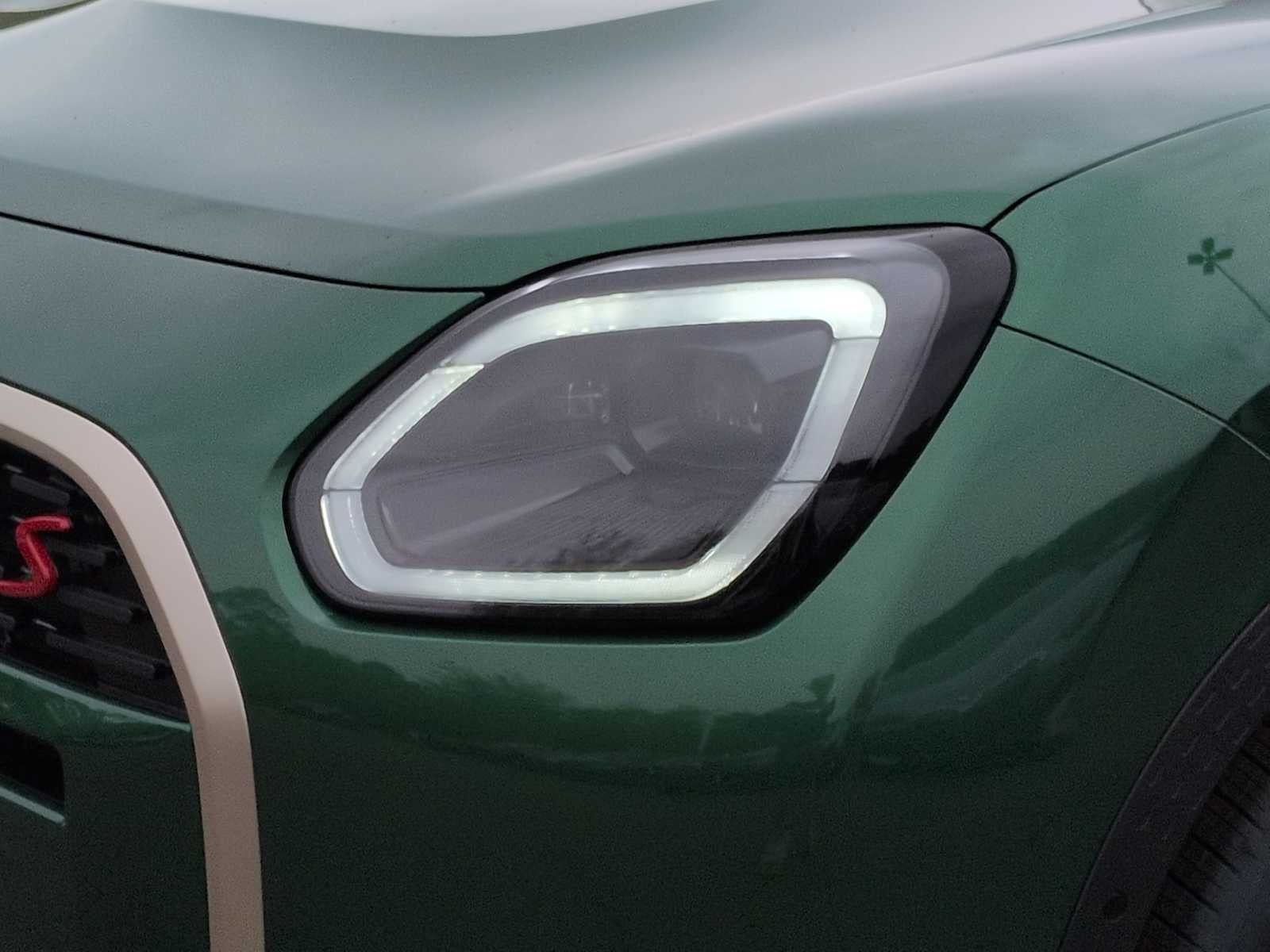 2027 MINI COUNTRYMAN ICONIC