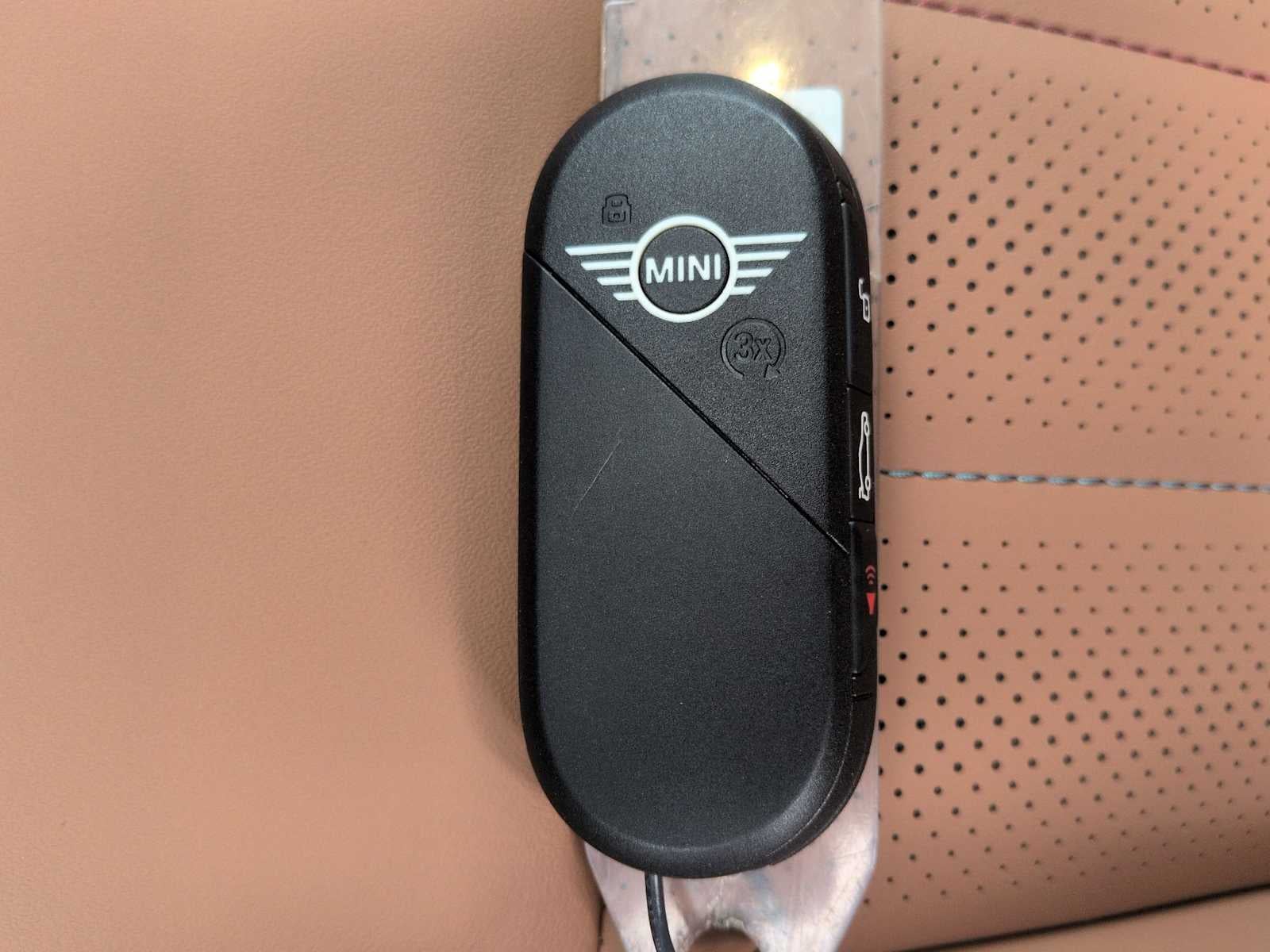 2027 MINI COUNTRYMAN ICONIC