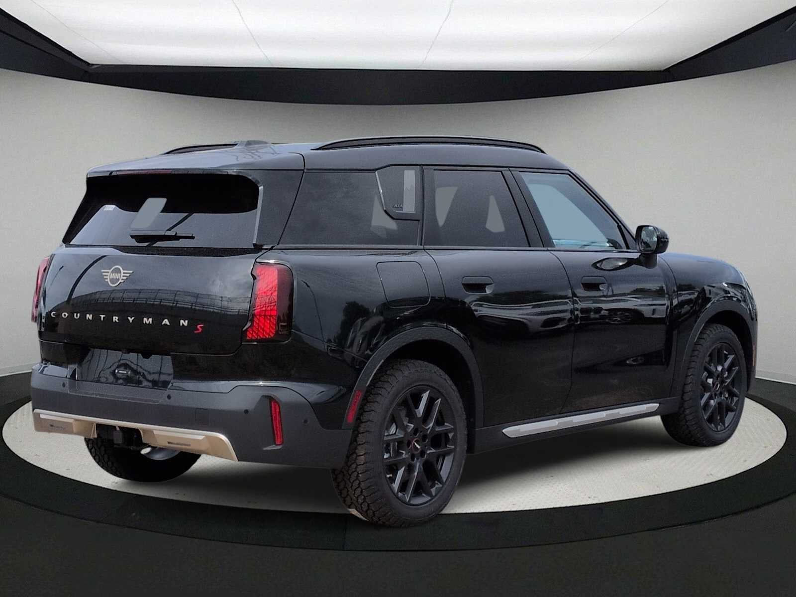 2027 MINI COUNTRYMAN ICONIC