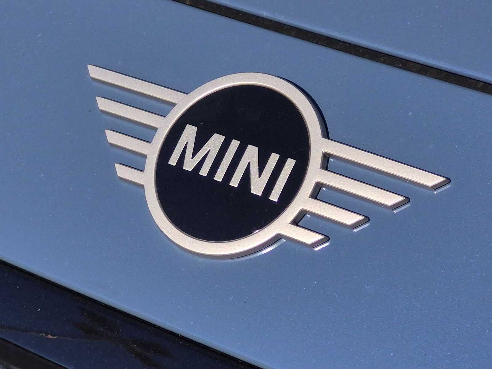 2027 MINI COUNTRYMAN SIGNATURE PLUS