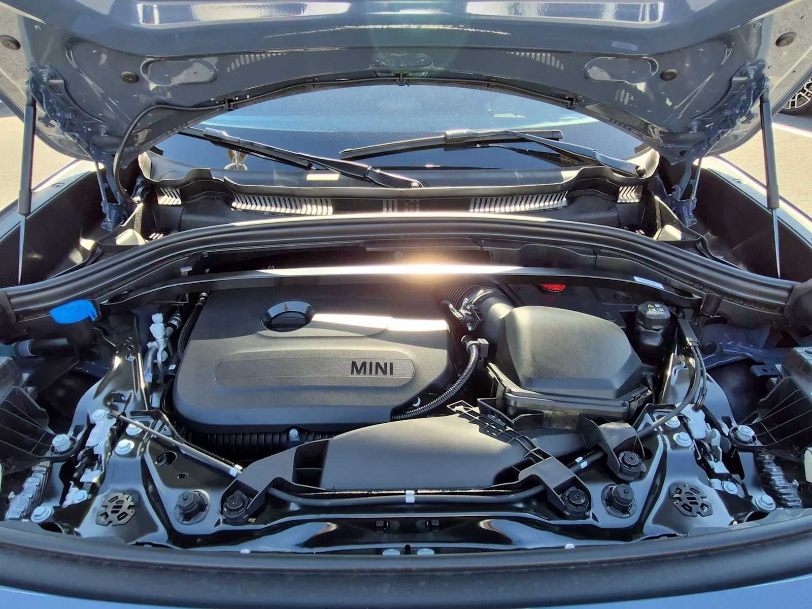 2027 MINI COUNTRYMAN SIGNATURE PLUS