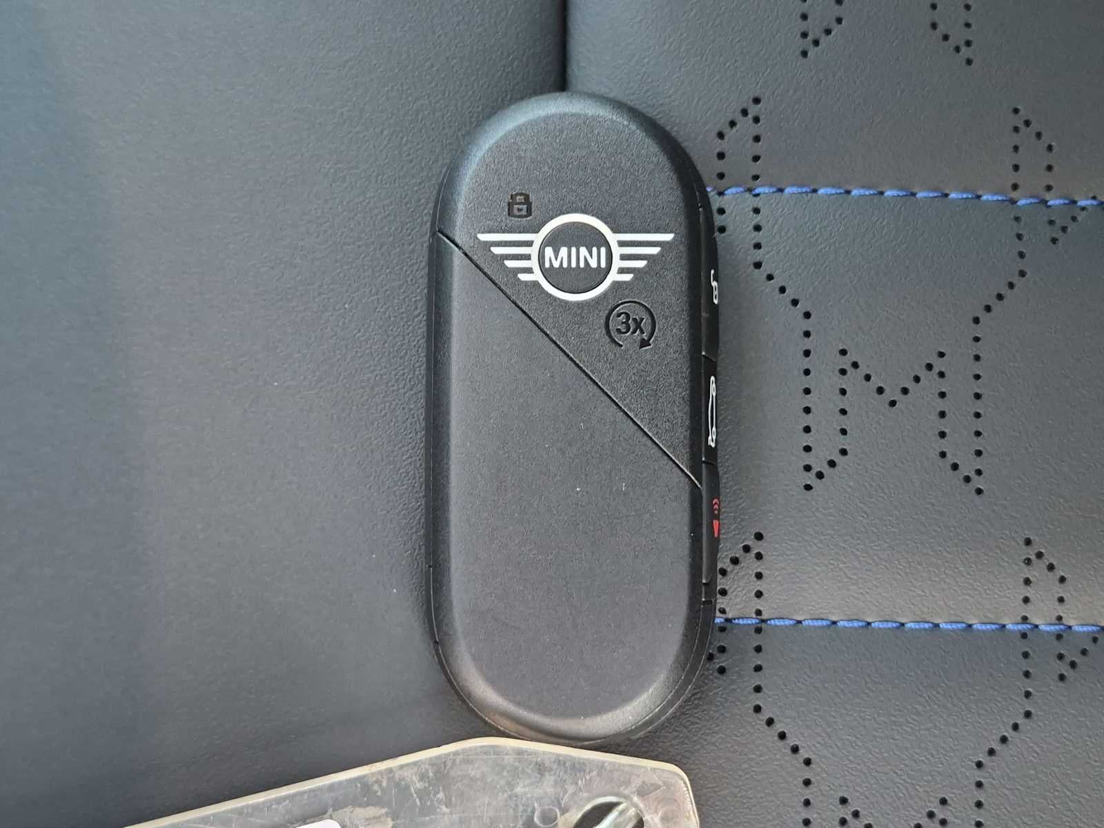 2027 MINI COUNTRYMAN SIGNATURE PLUS