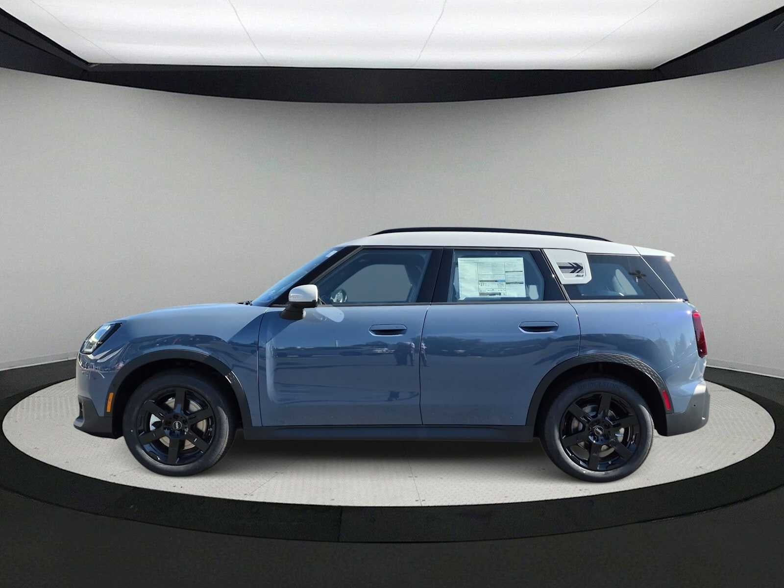 2027 MINI COUNTRYMAN SIGNATURE PLUS