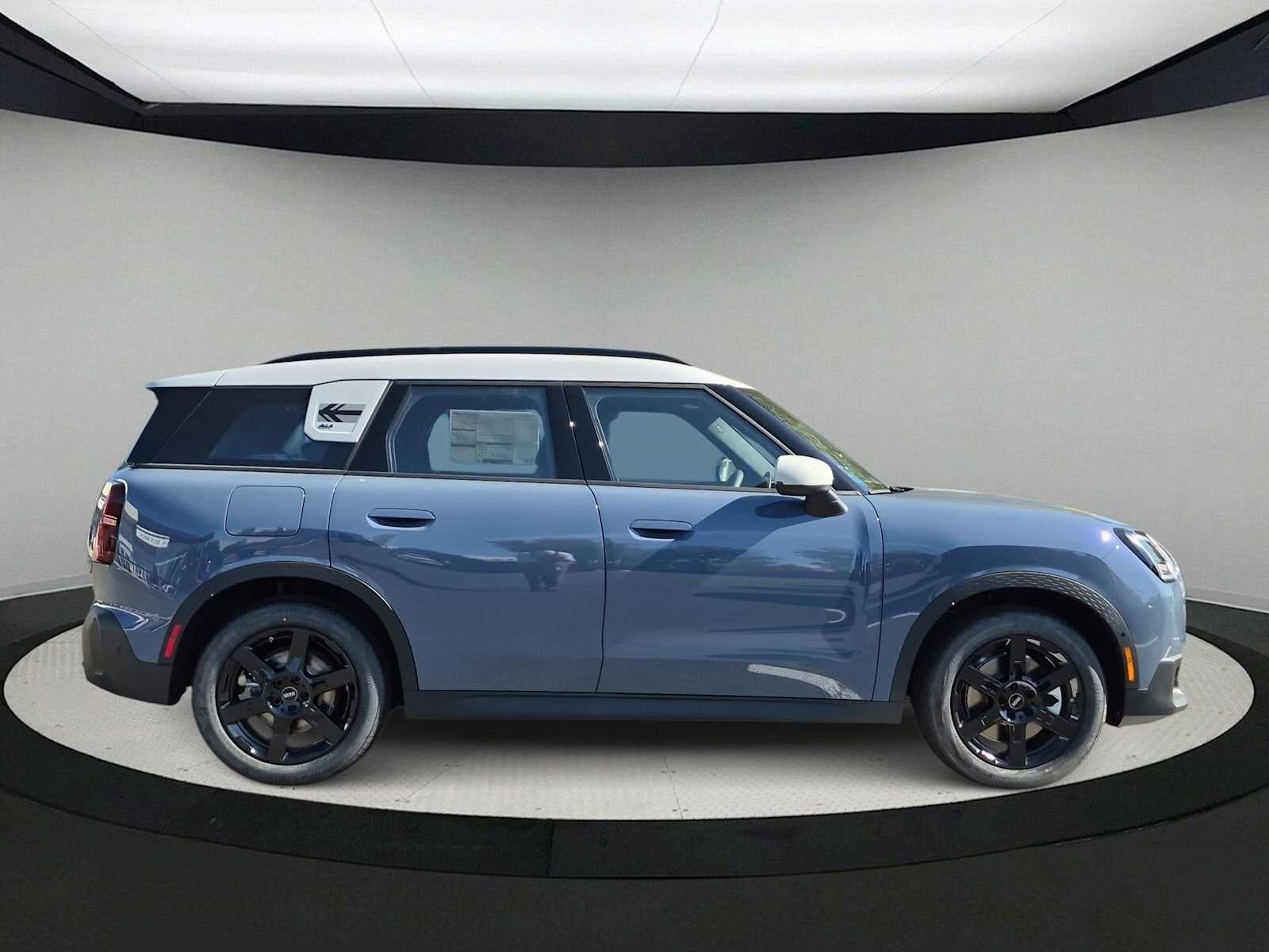 2027 MINI COUNTRYMAN SIGNATURE PLUS