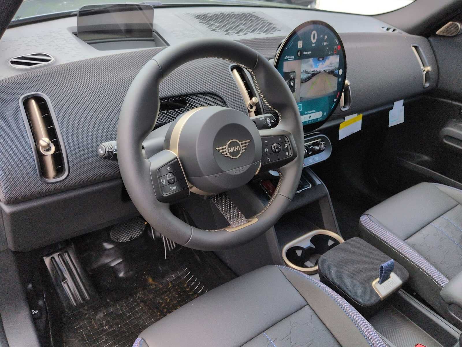2027 MINI COUNTRYMAN ICONIC