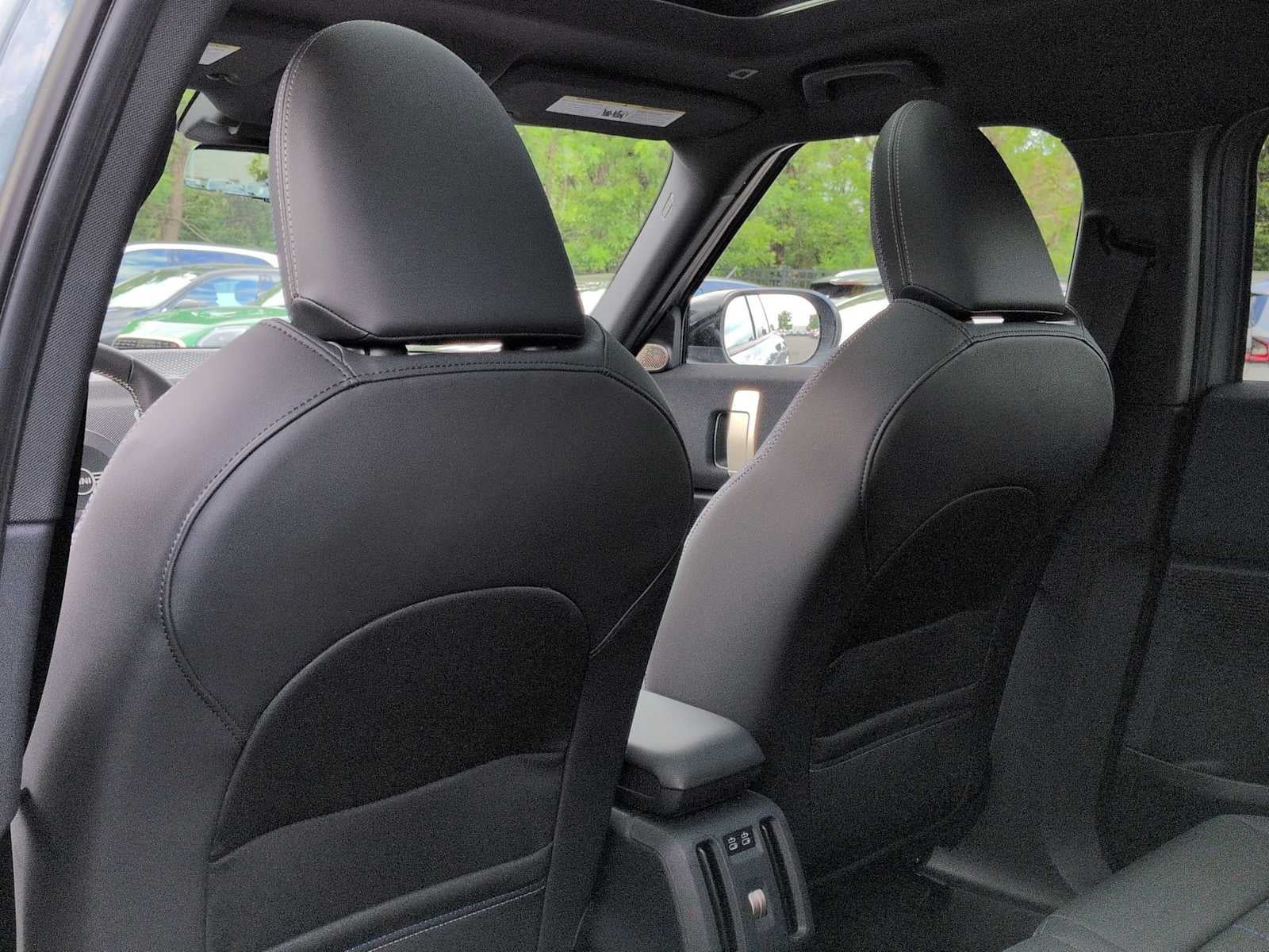 2027 MINI COUNTRYMAN ICONIC