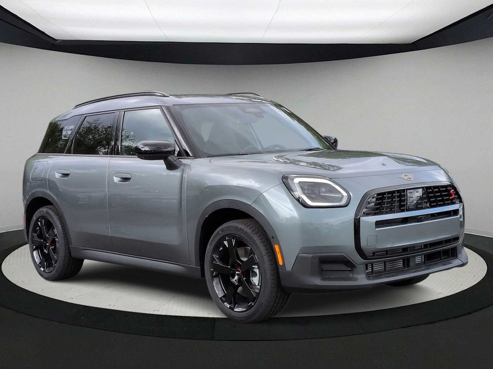 2027 MINI COUNTRYMAN ICONIC