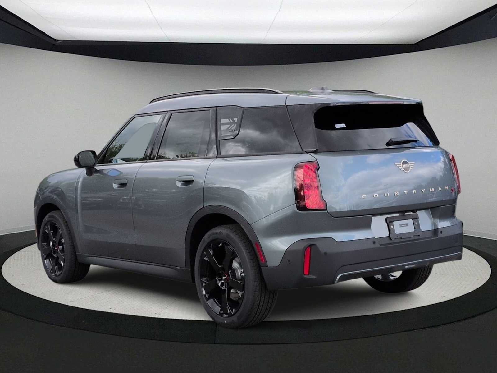 2027 MINI COUNTRYMAN ICONIC