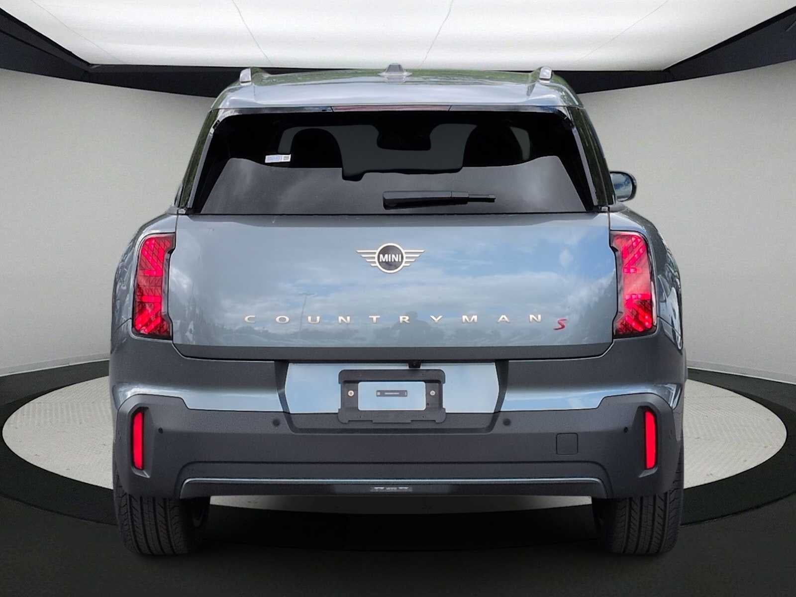 2027 MINI COUNTRYMAN ICONIC