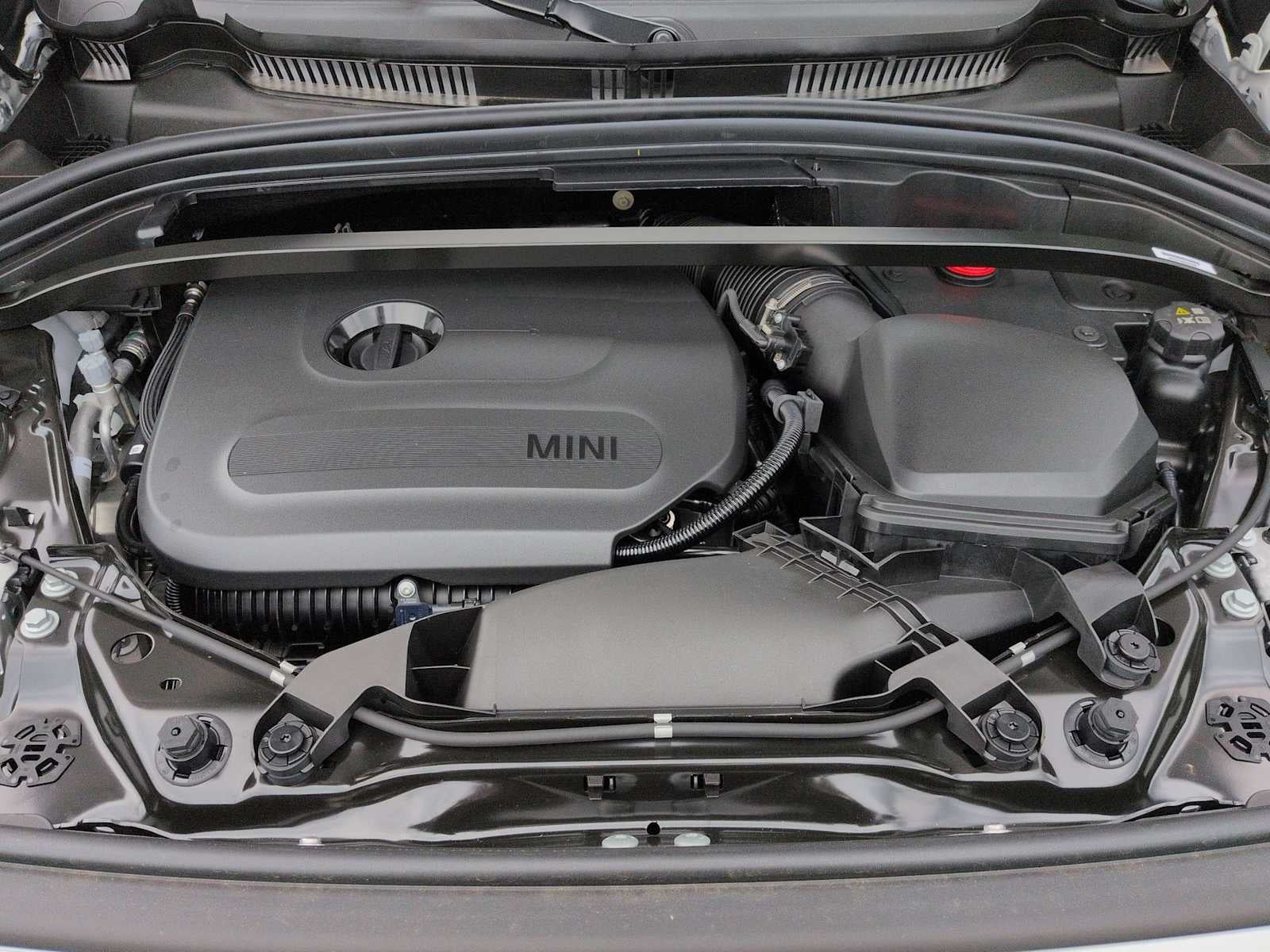 2027 MINI COUNTRYMAN SIGNATURE PLUS