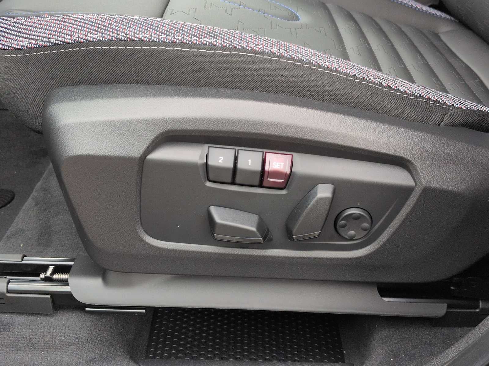 2027 MINI COUNTRYMAN SIGNATURE PLUS