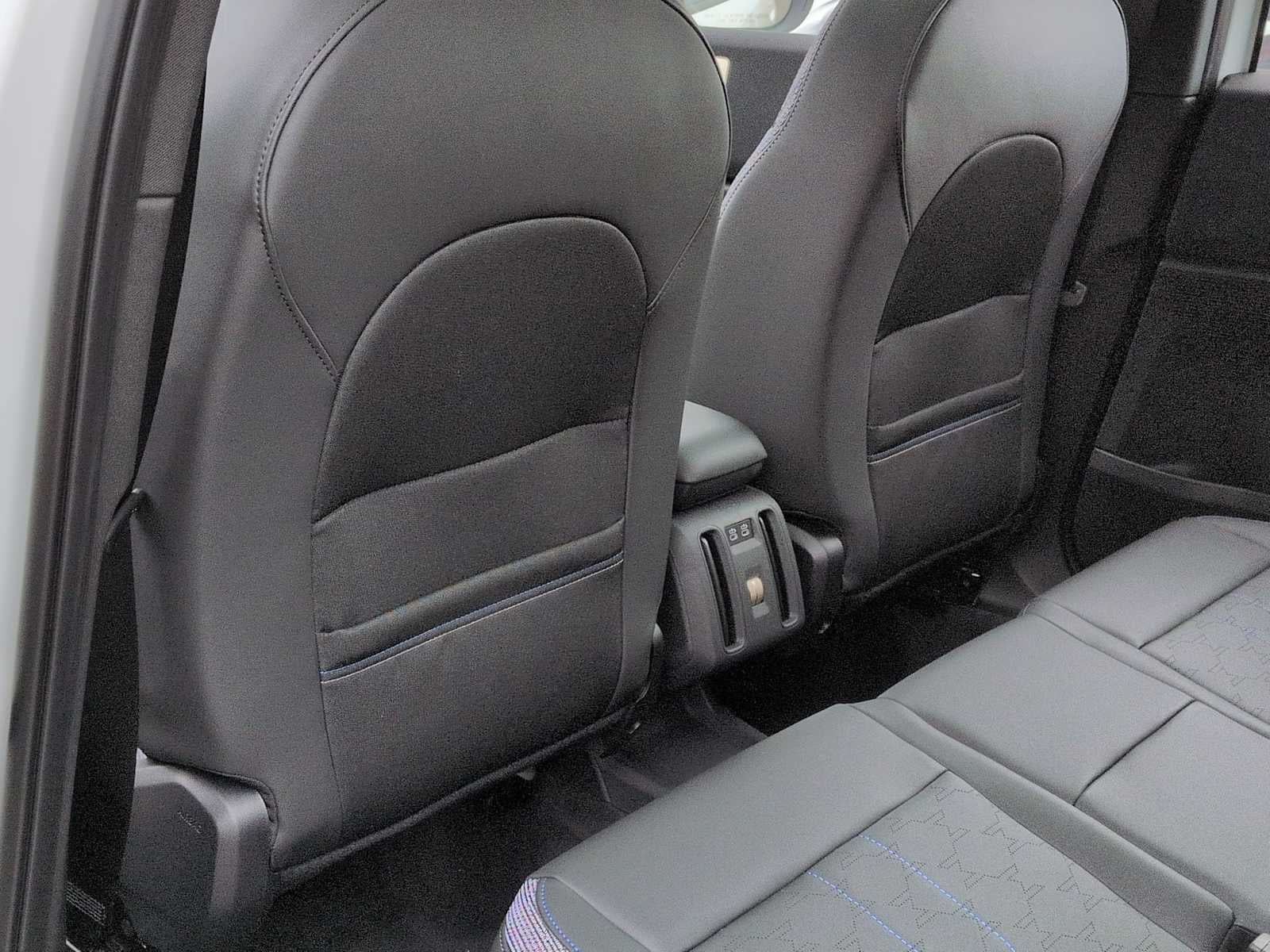 2027 MINI COUNTRYMAN SIGNATURE PLUS