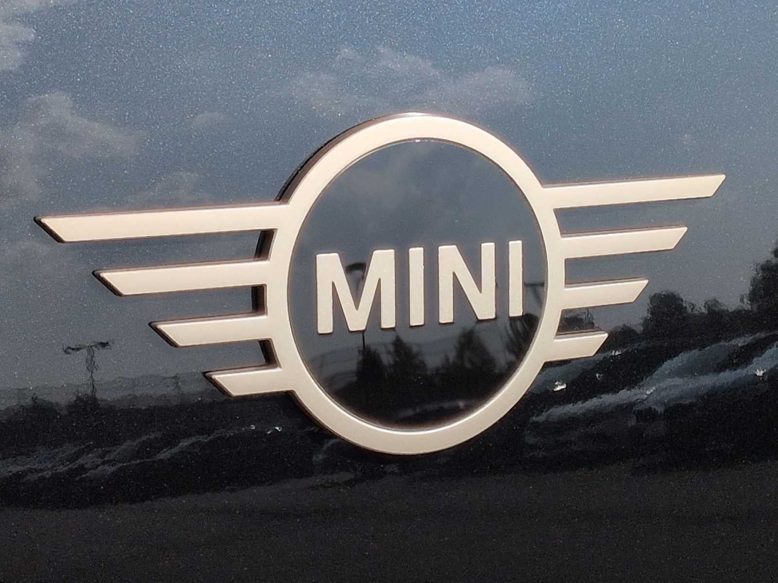 2027 MINI COUNTRYMAN SIGNATURE PLUS