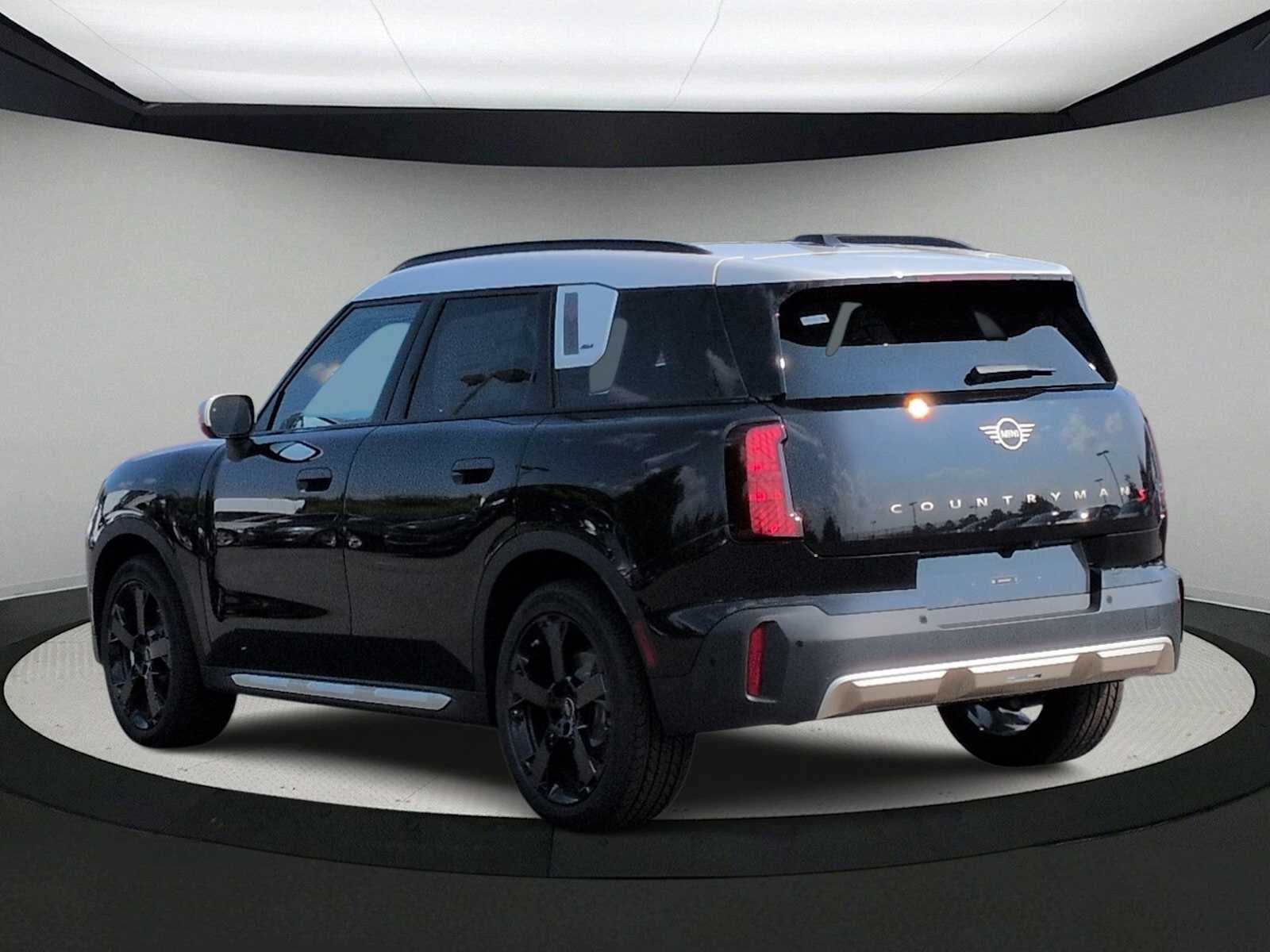2027 MINI COUNTRYMAN SIGNATURE PLUS