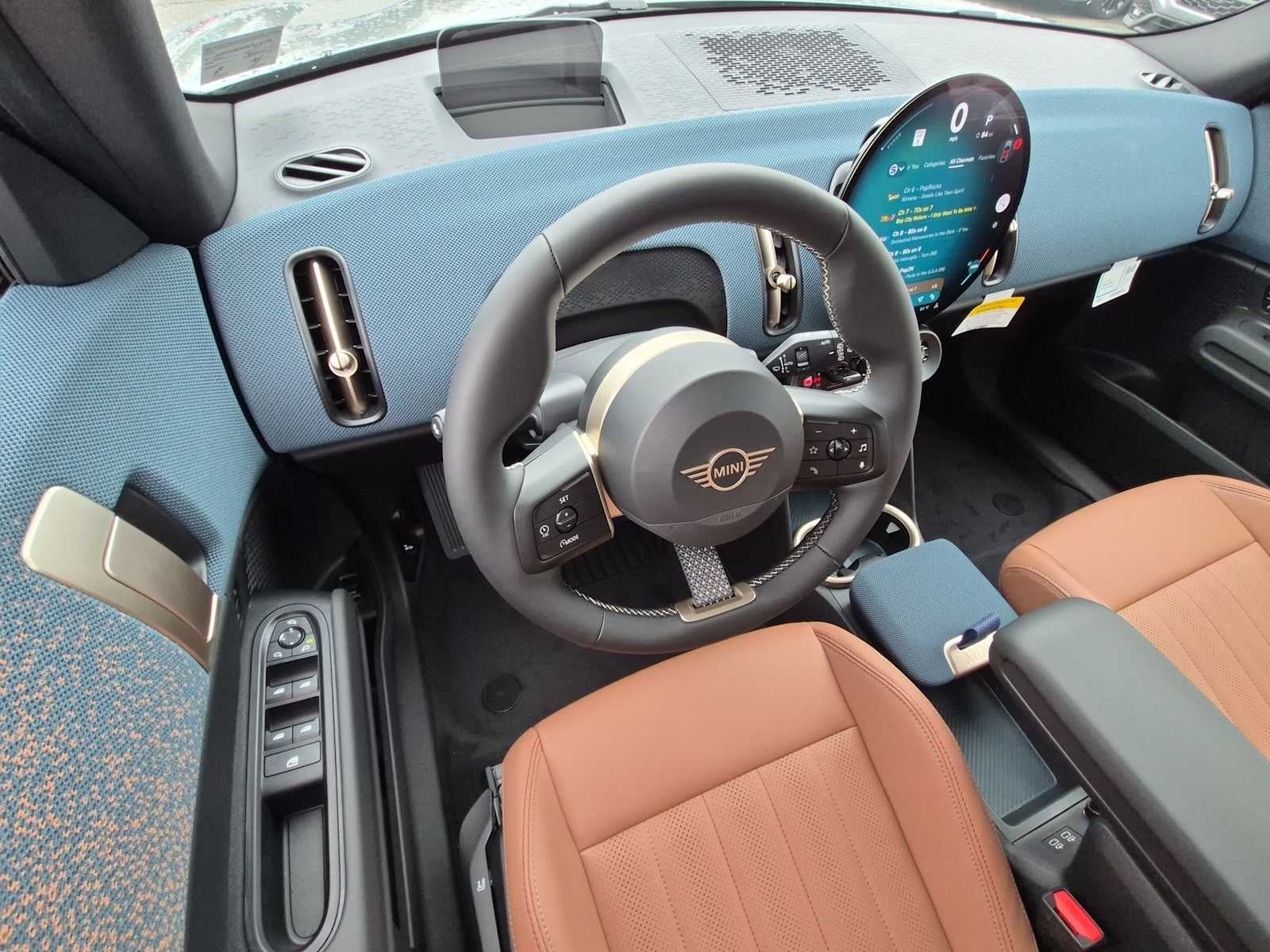 2027 MINI COUNTRYMAN SIGNATURE PLUS