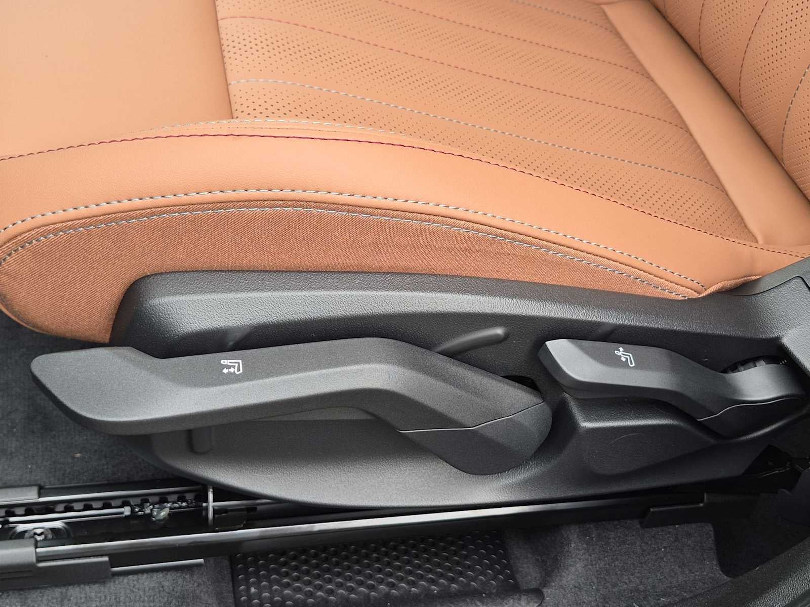 2027 MINI COUNTRYMAN SIGNATURE PLUS