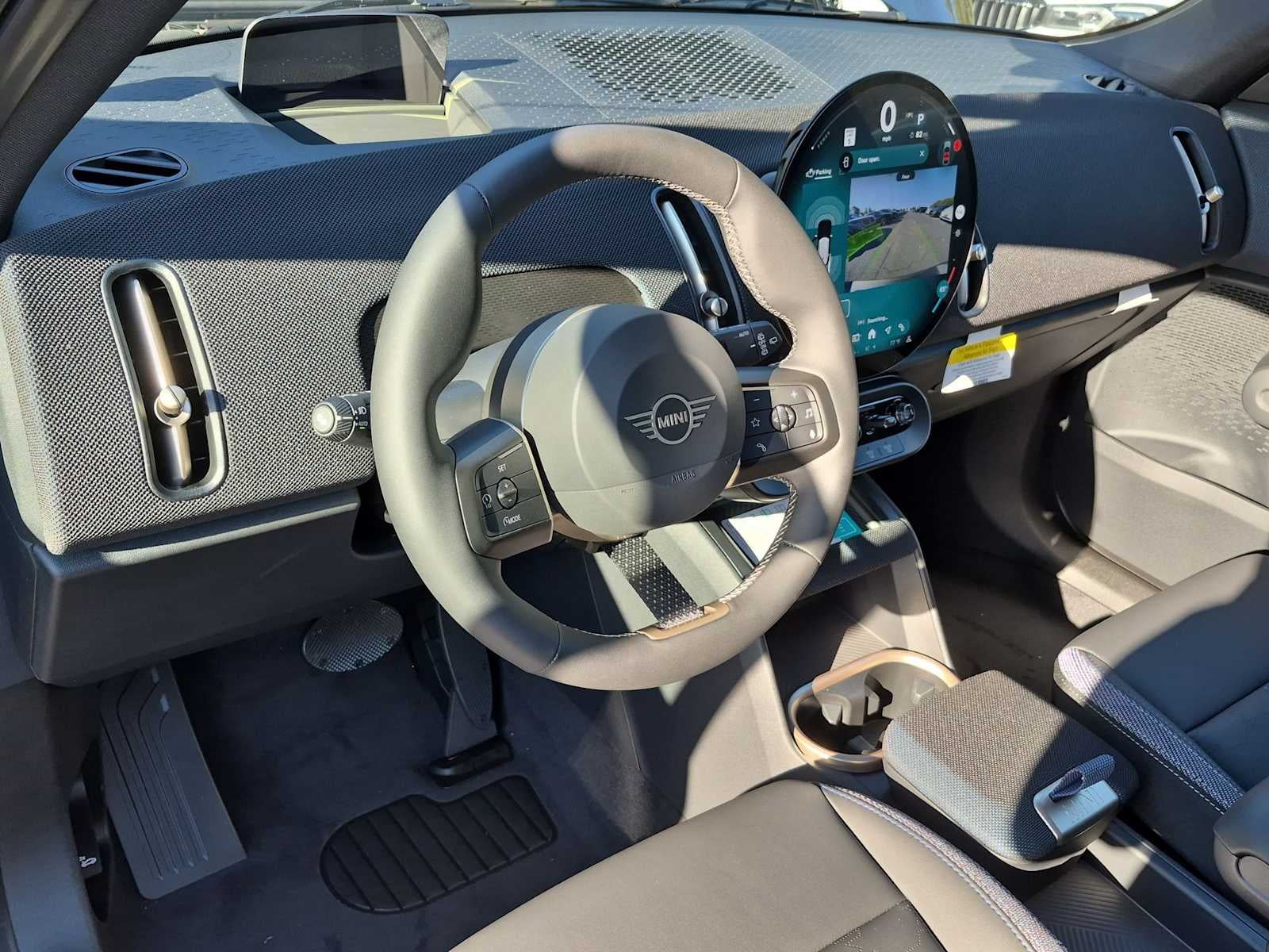 2027 MINI COUNTRYMAN SIGNATURE PLUS