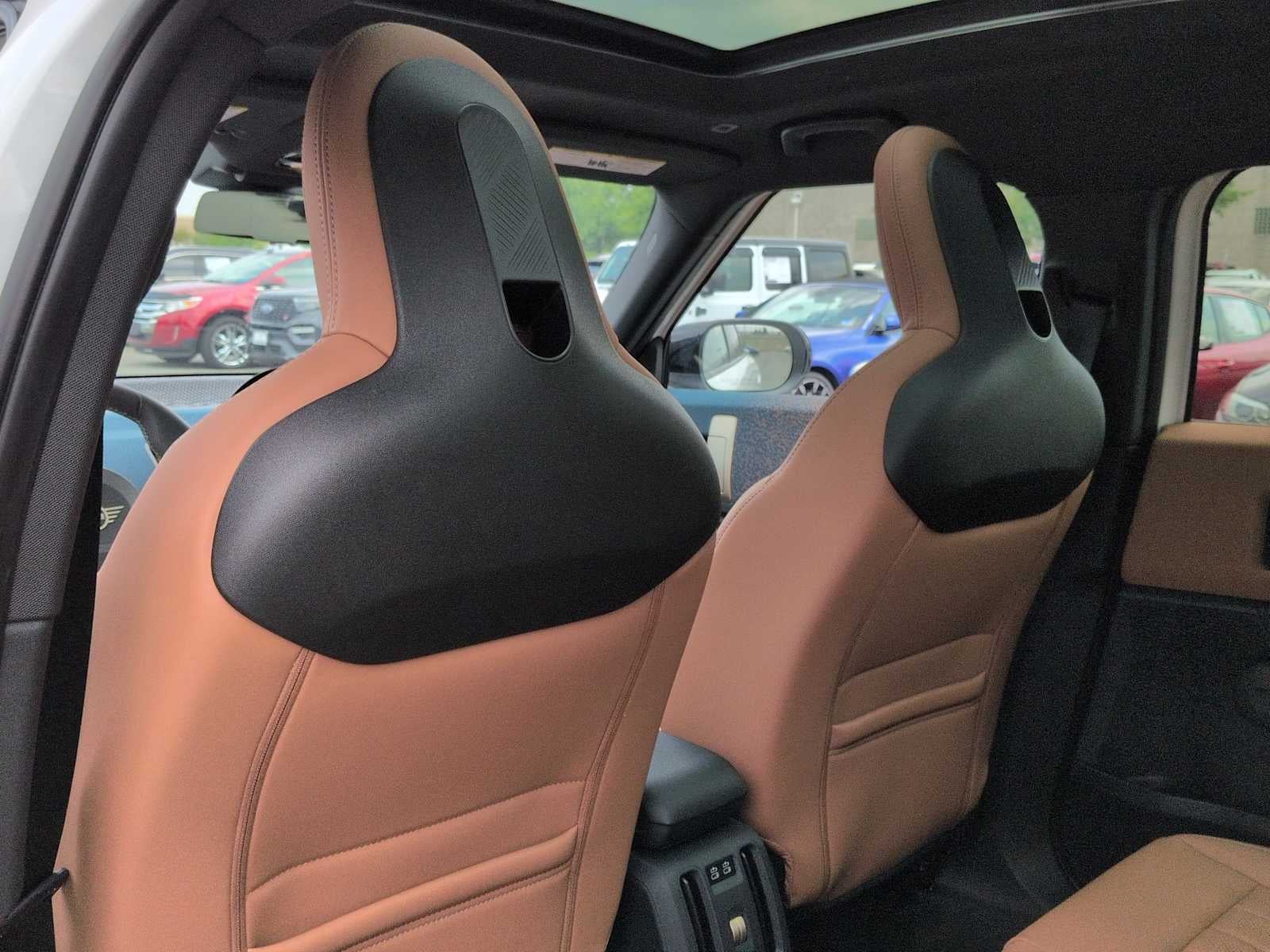 2027 MINI COUNTRYMAN ICONIC