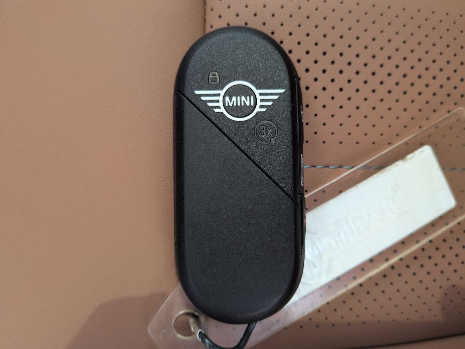 2027 MINI COUNTRYMAN ICONIC