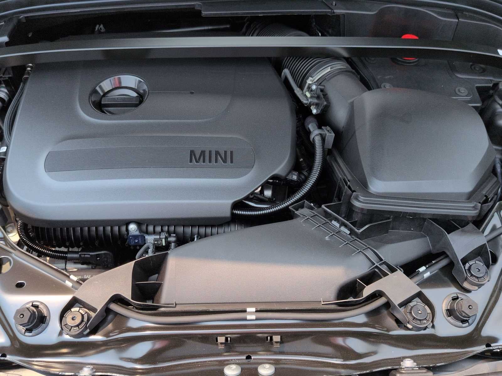 2027 MINI COUNTRYMAN ICONIC