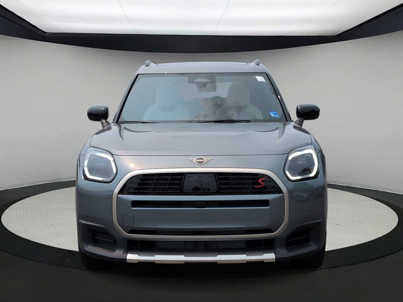 2027 MINI COUNTRYMAN ICONIC
