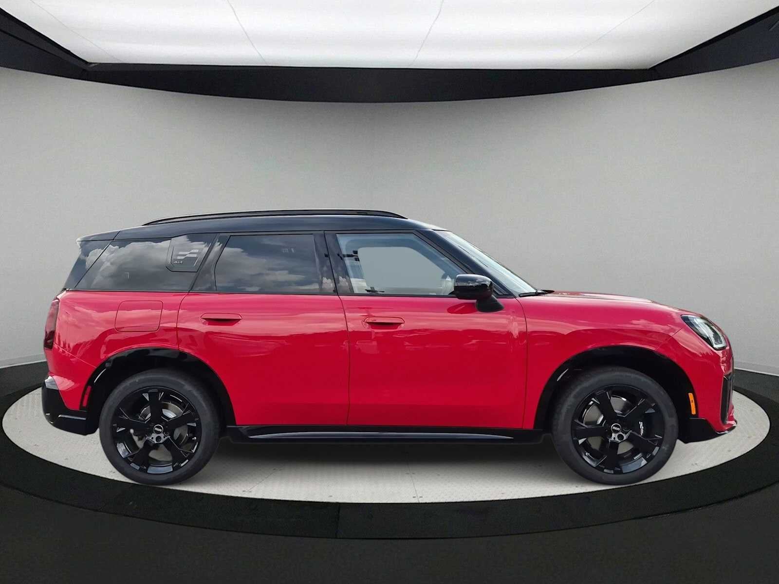 2027 MINI COUNTRYMAN ICONIC