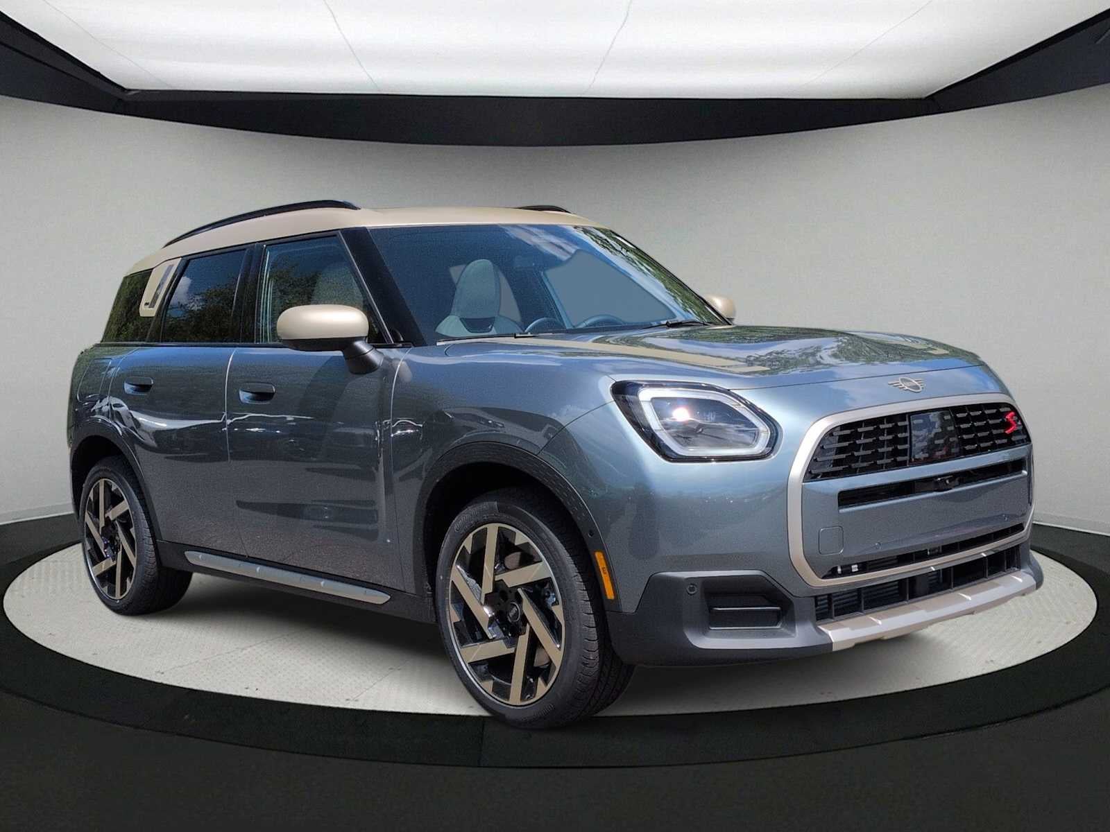 2027 MINI COUNTRYMAN ICONIC