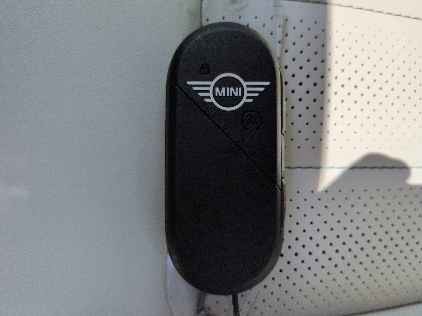 2027 MINI COUNTRYMAN ICONIC