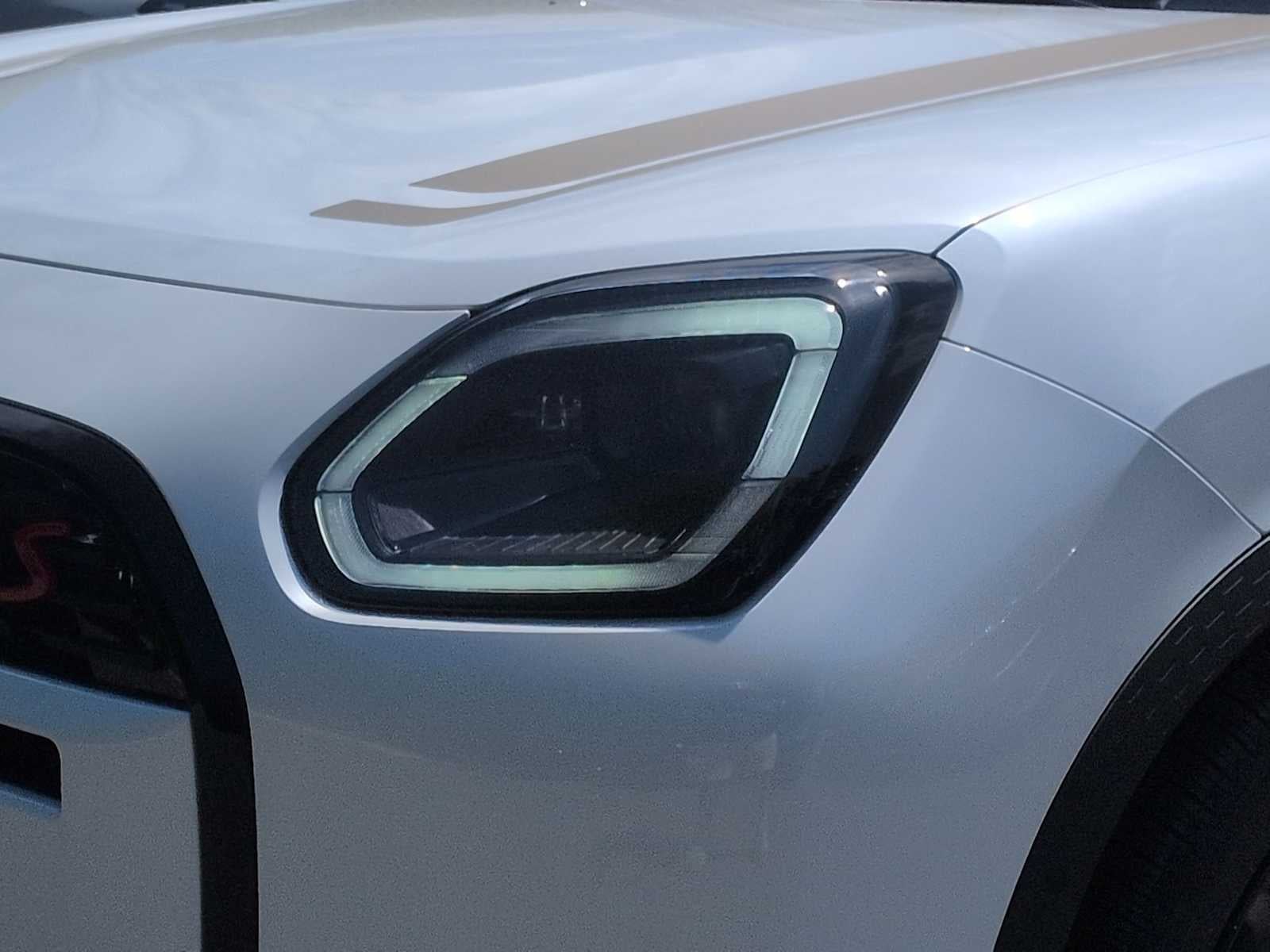 2027 MINI COUNTRYMAN ICONIC