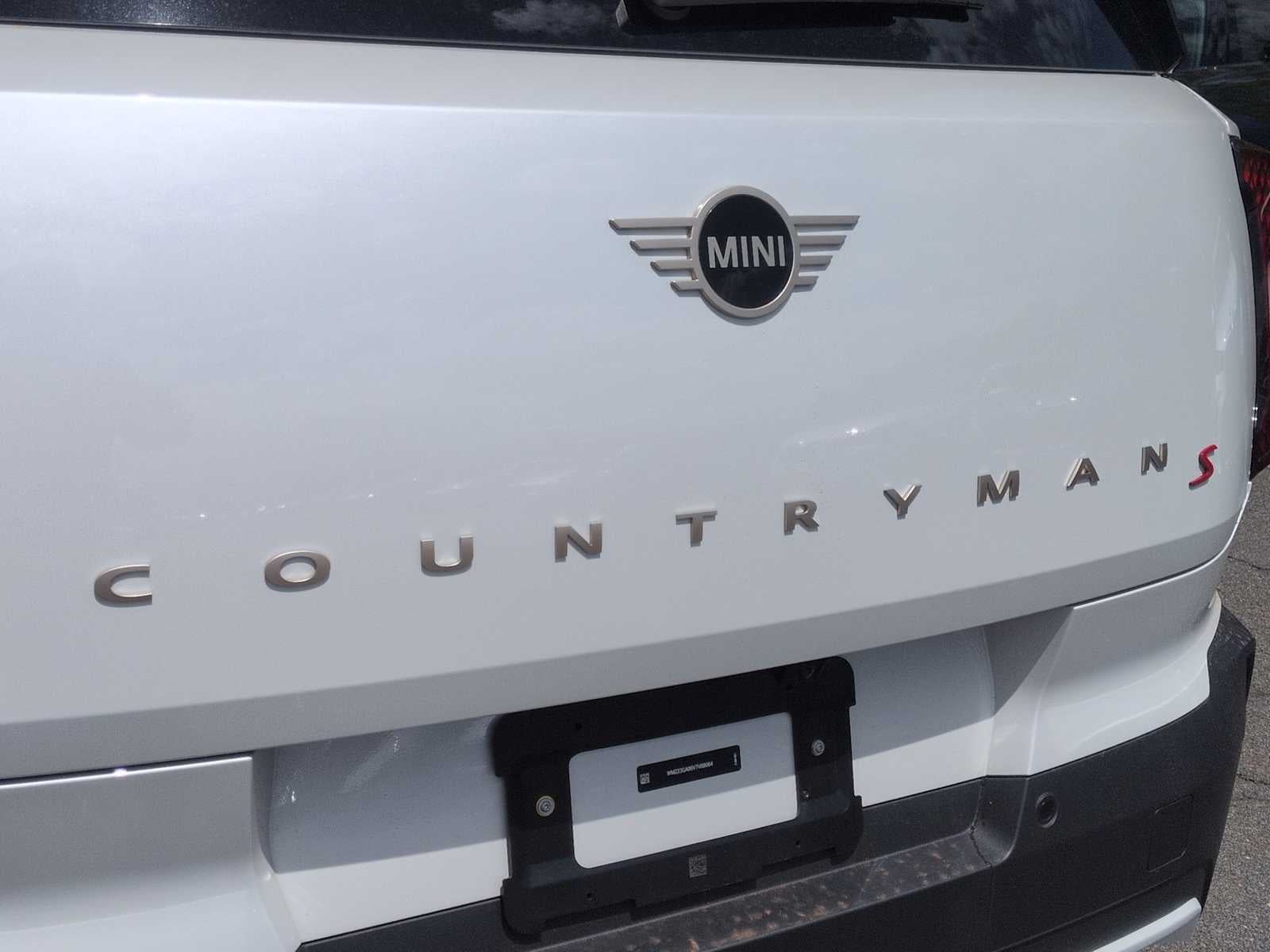 2027 MINI COUNTRYMAN ICONIC