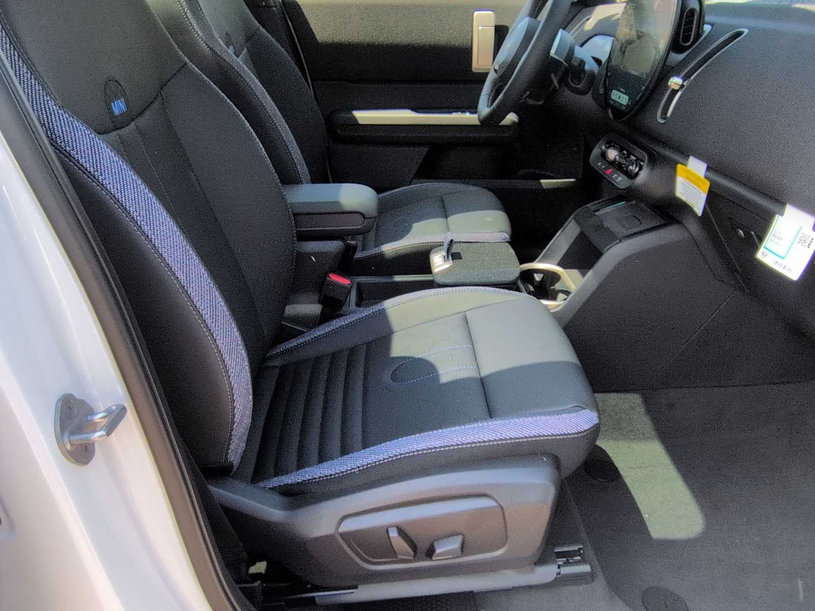 2027 MINI COUNTRYMAN ICONIC
